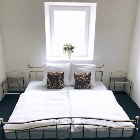 In Center Hostal