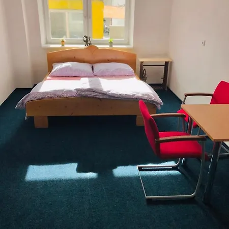 In Center Hostal *